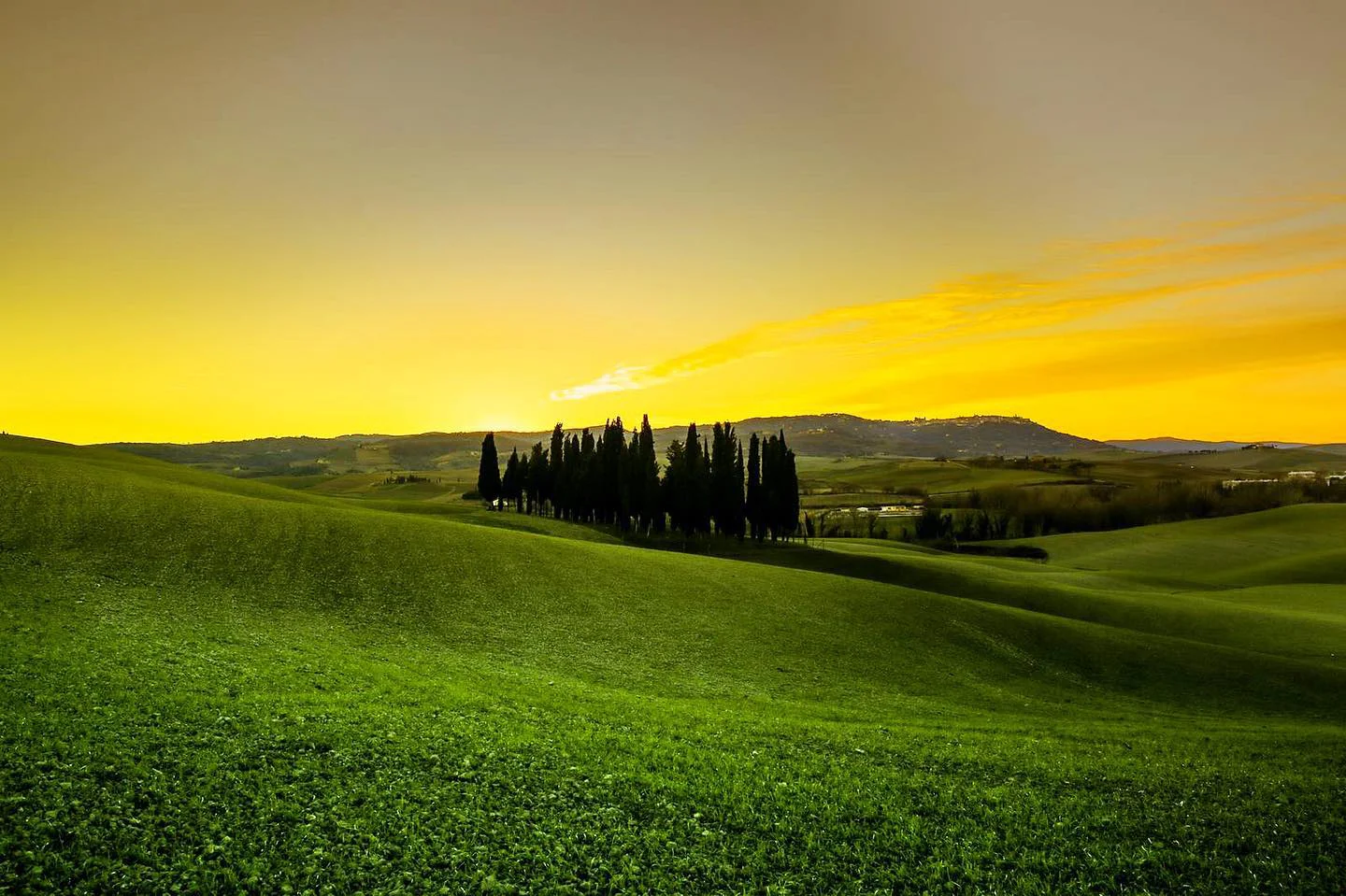 un tramonto in val d'orcia